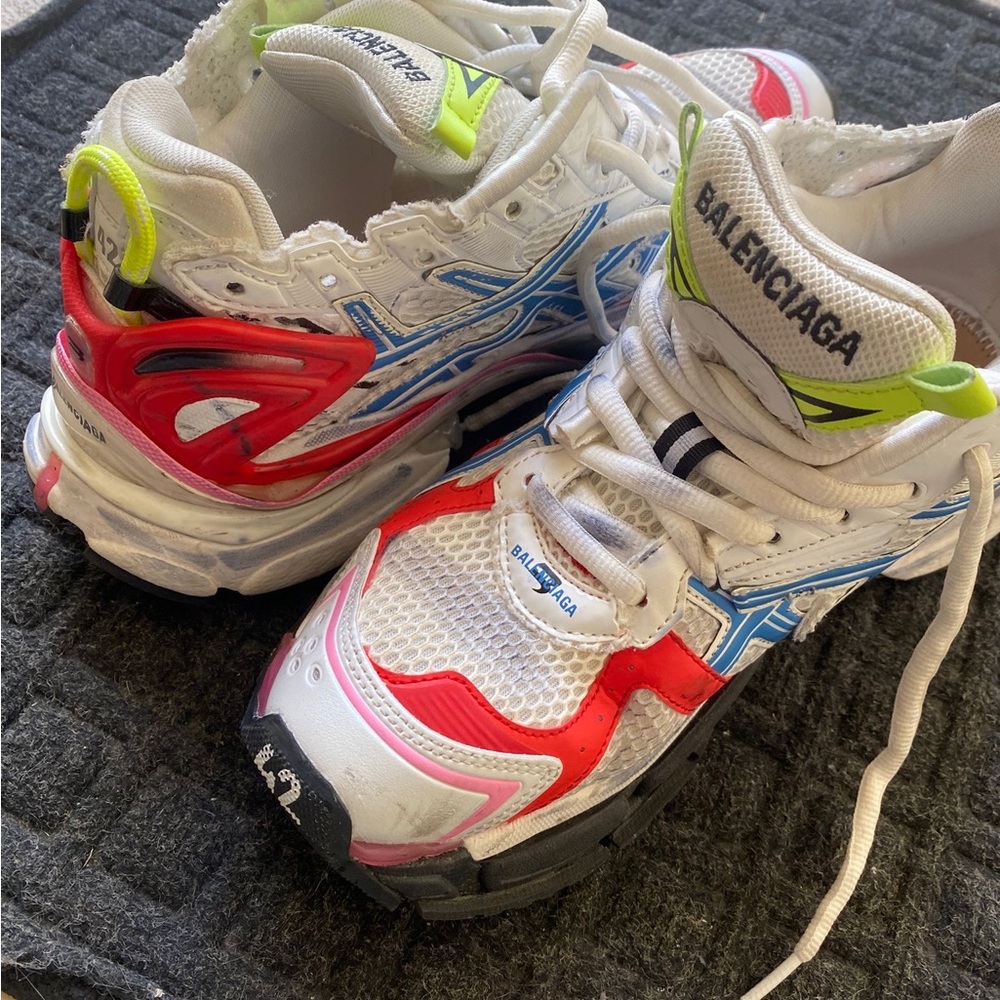 Balenciaga Kids' White and Red Sneakers - Picture 4 of 4
